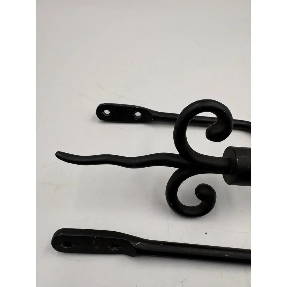 Unknown pair decorative
